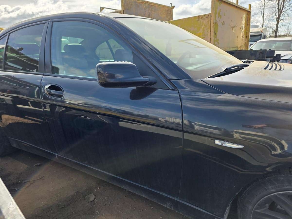 BMW 730 dalimis