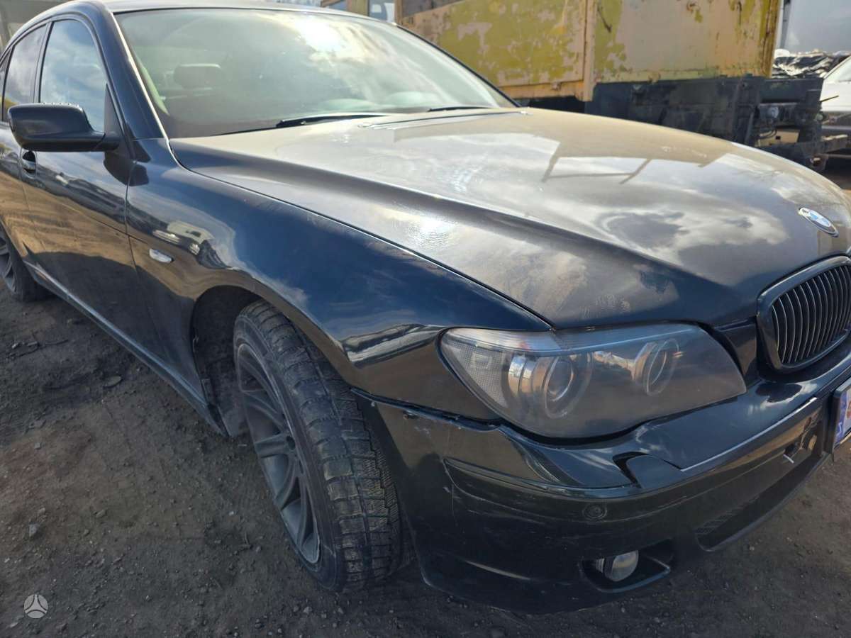 BMW 730 rezerves daļās