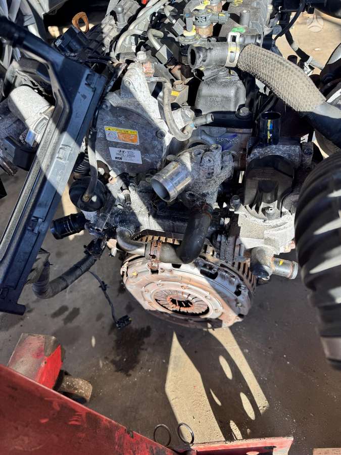 Hyundai Tucson engine parts