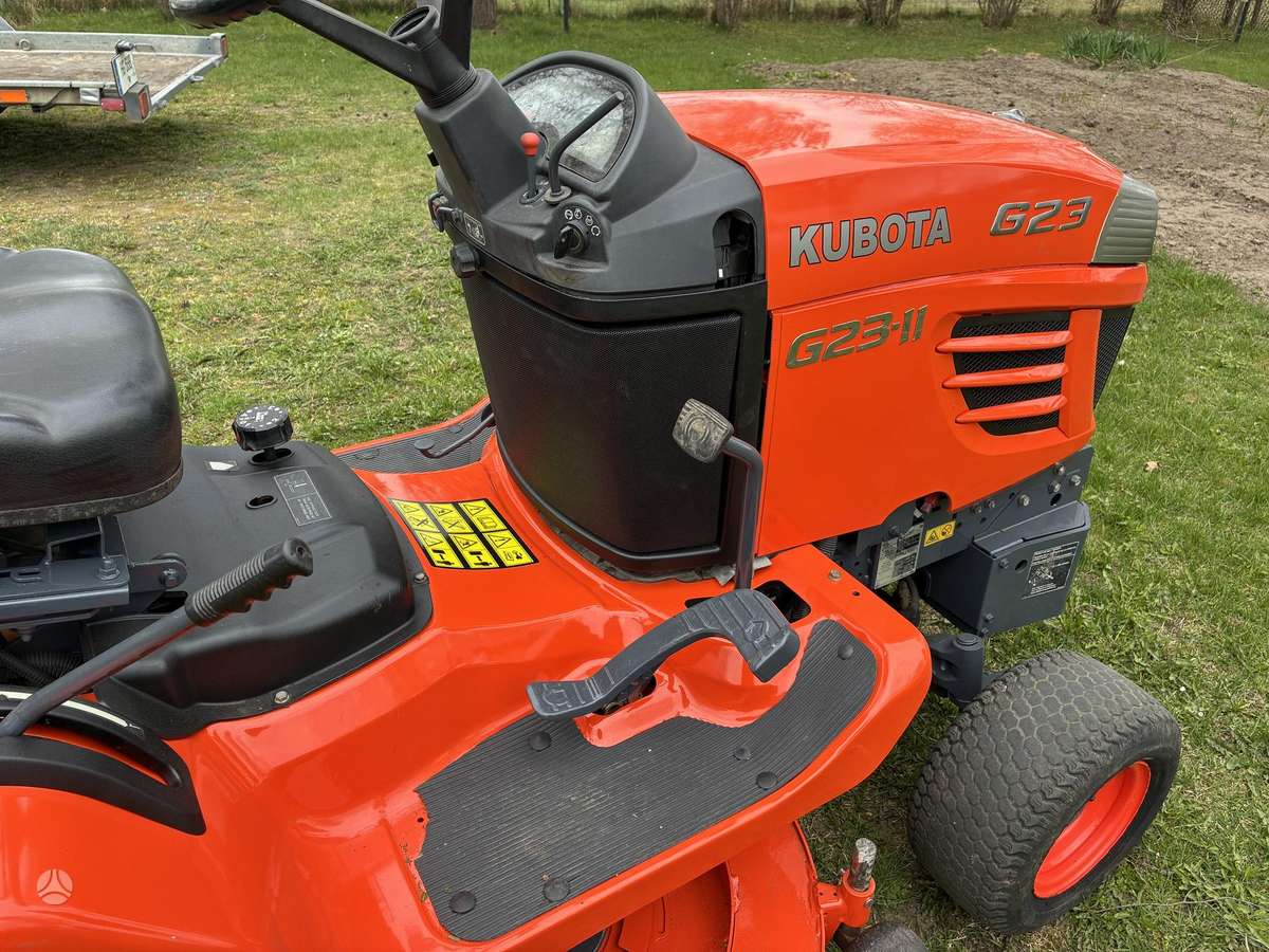 Kubota G23-ll, садовые тракторы