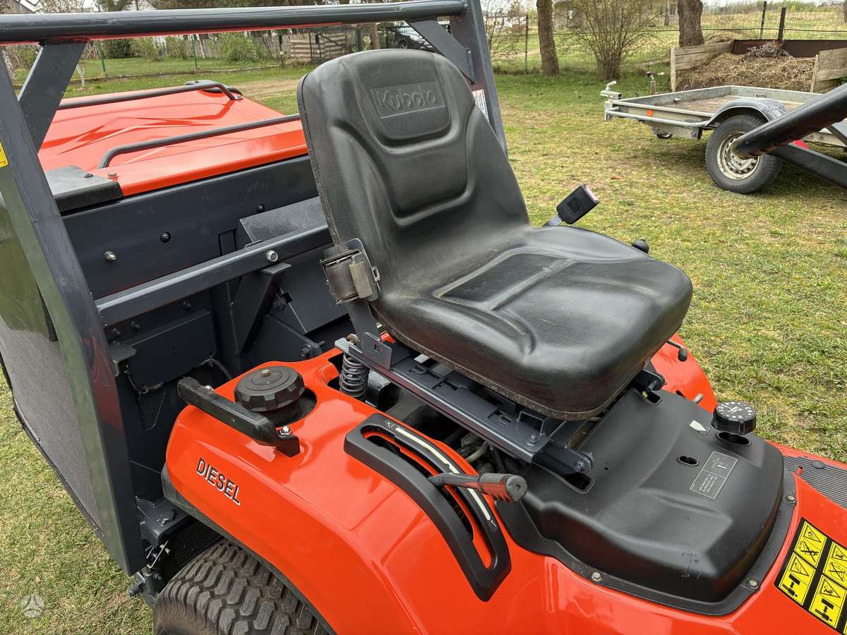 Kubota G23-ll, садовые тракторы