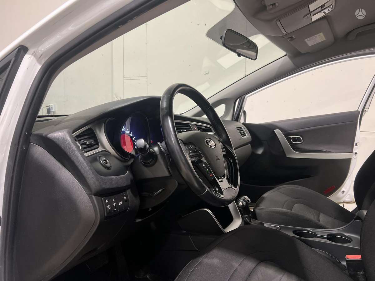 Kia Ceed, 1.6 l., hatchback
