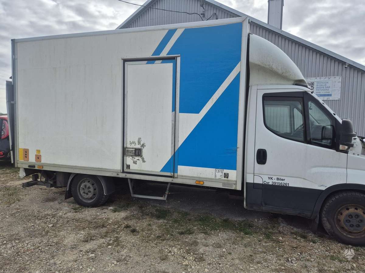 Iveco Daily, cargo vans