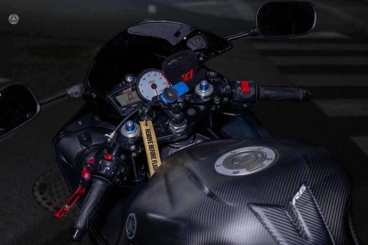 Yamaha R6 599cc, superbikes