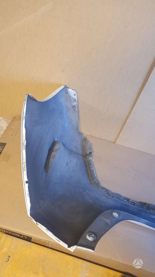 Toyota Auris bumpers