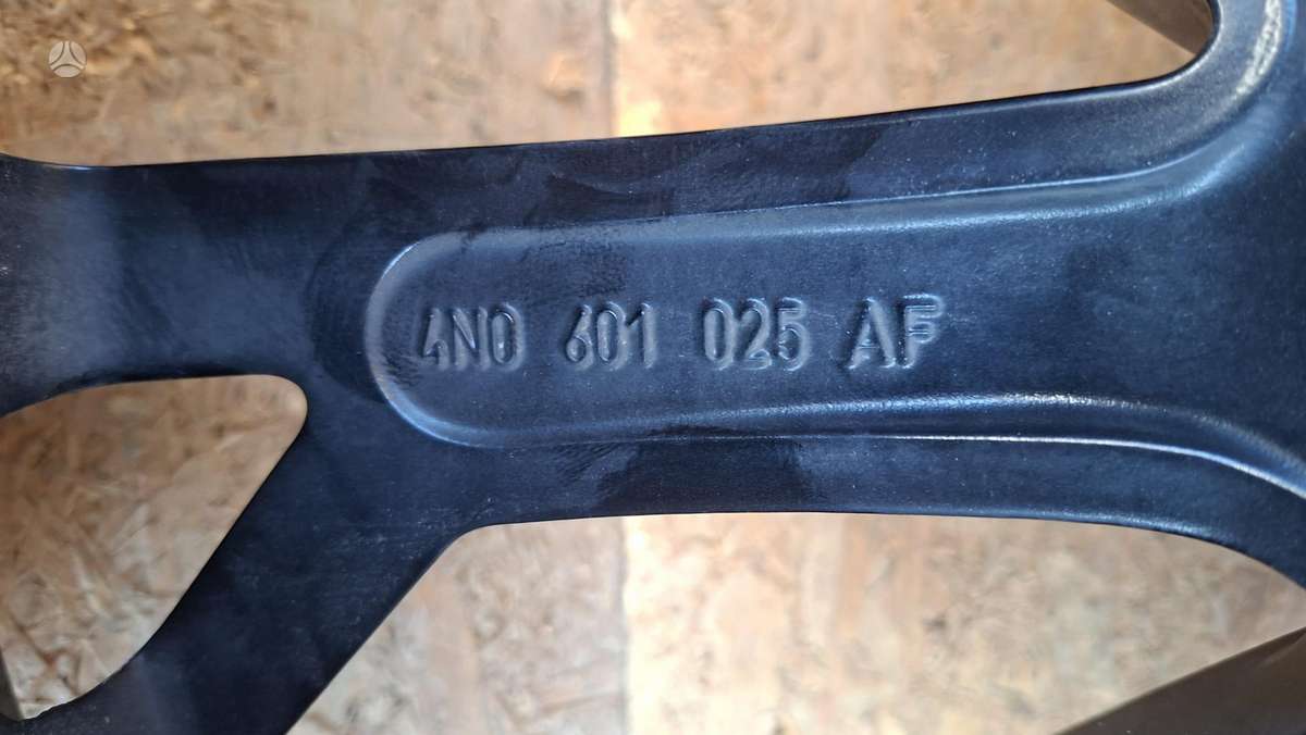 Audi A8, 4N0601025AF, Cen30241