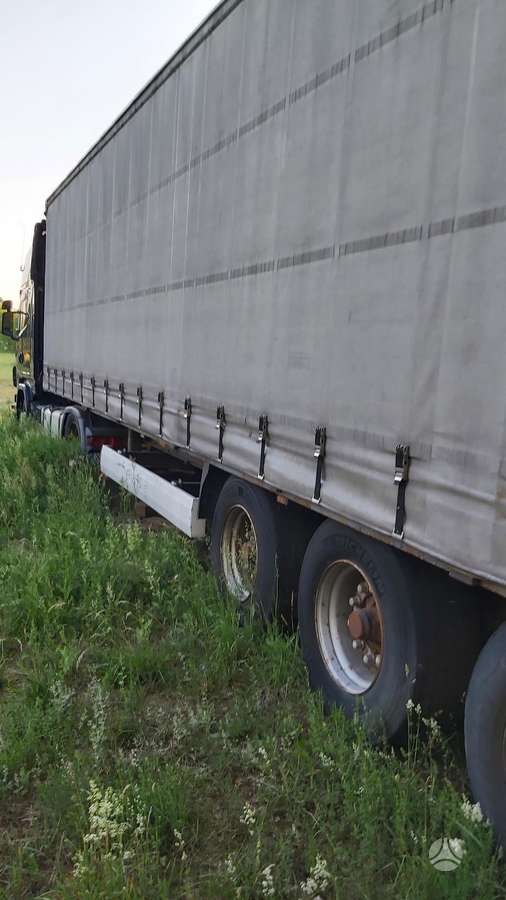 Krone SD, užuolaidinės / tentinės