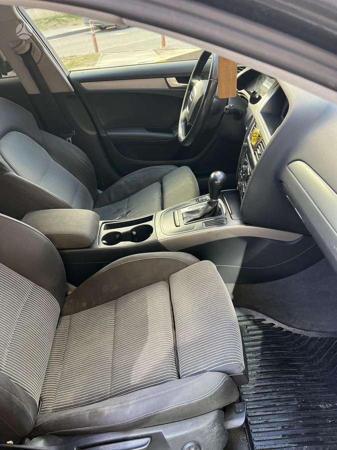 Audi A4, 2.0 l., Седан
