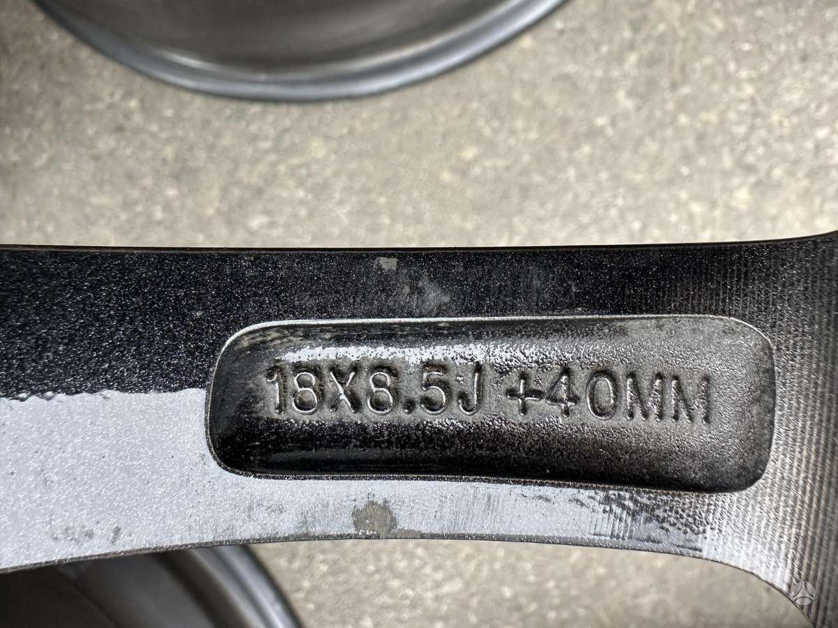 TESLA MODEL 3, light alloy, R18