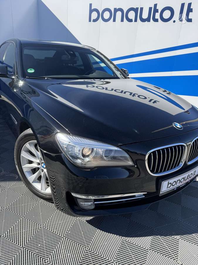 BMW 730, 3.0 l., Лимузин