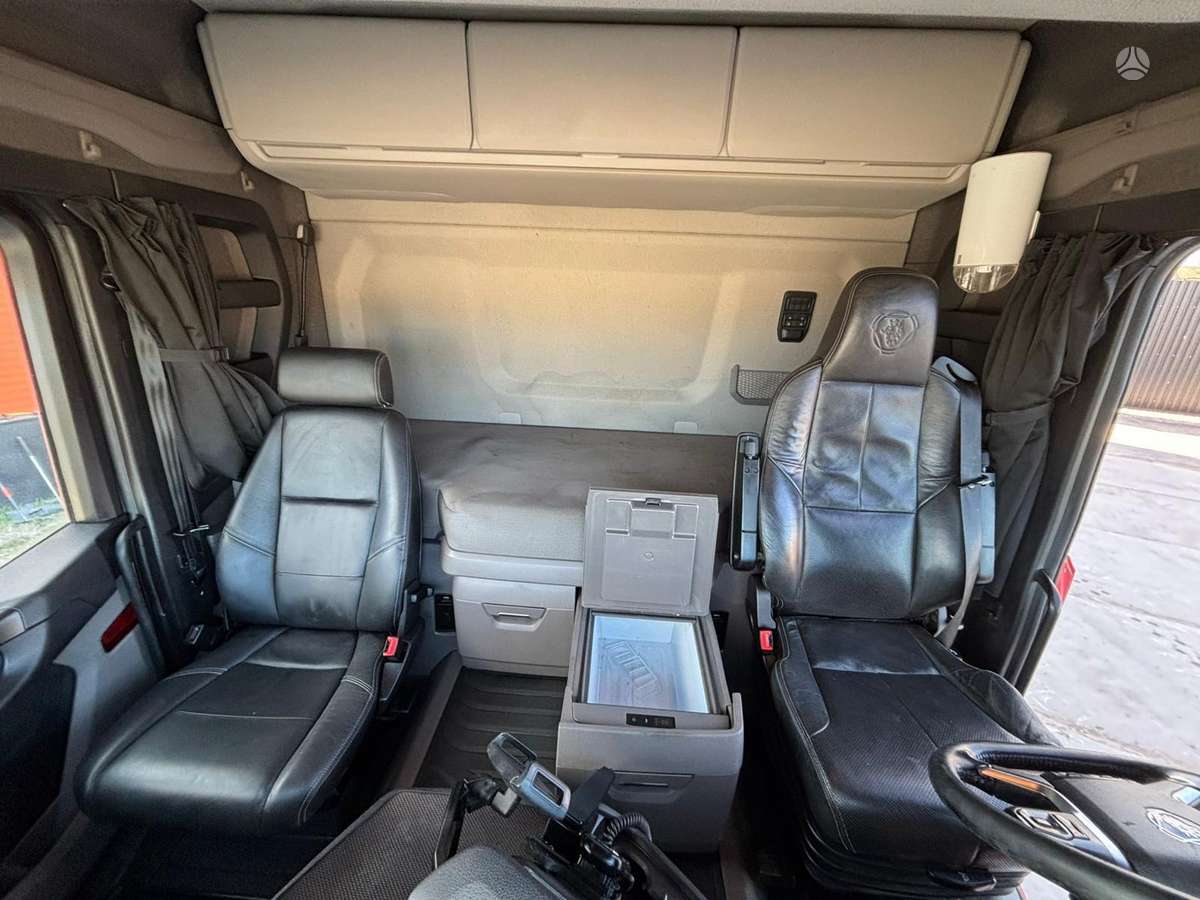 Scania R 650 6x4, шасси
