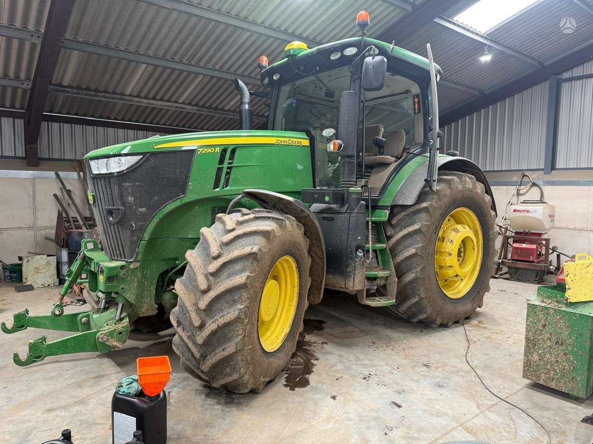 John Deere 7290R, traktoriai