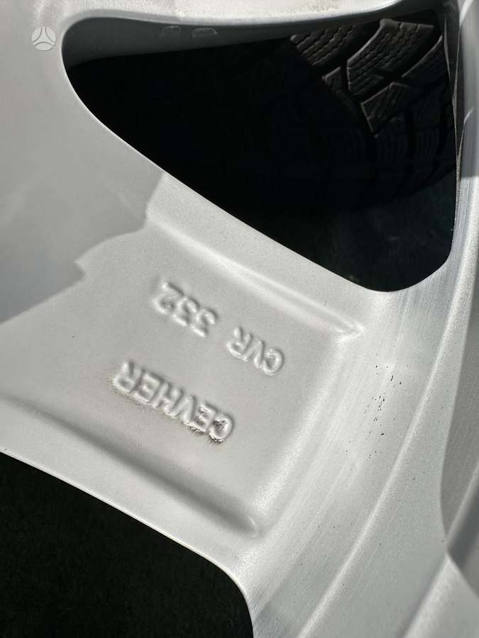 Audi Orginalus - 7,5J, ET50, light alloy, R17