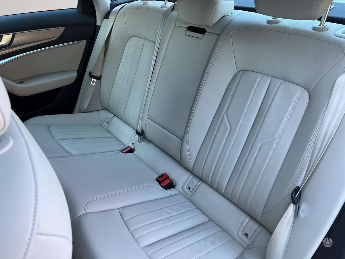 Audi A6, 2.0 l., Седан