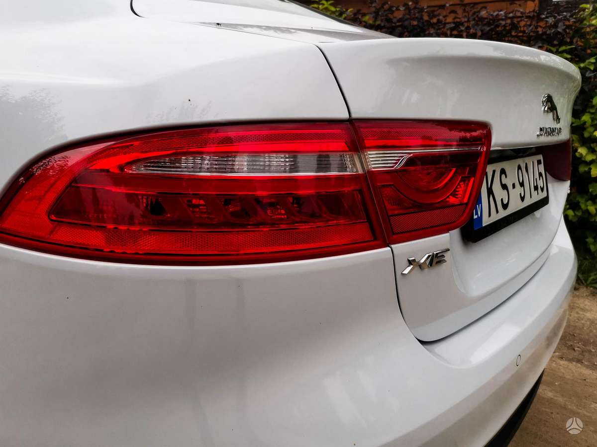 Jaguar XE, 2.0 l., Седан