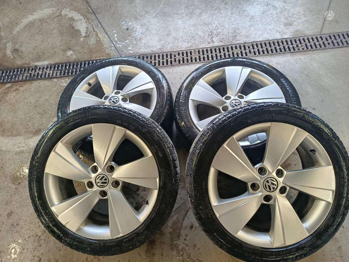 Skoda Su padangomis, легкосплавные , R17