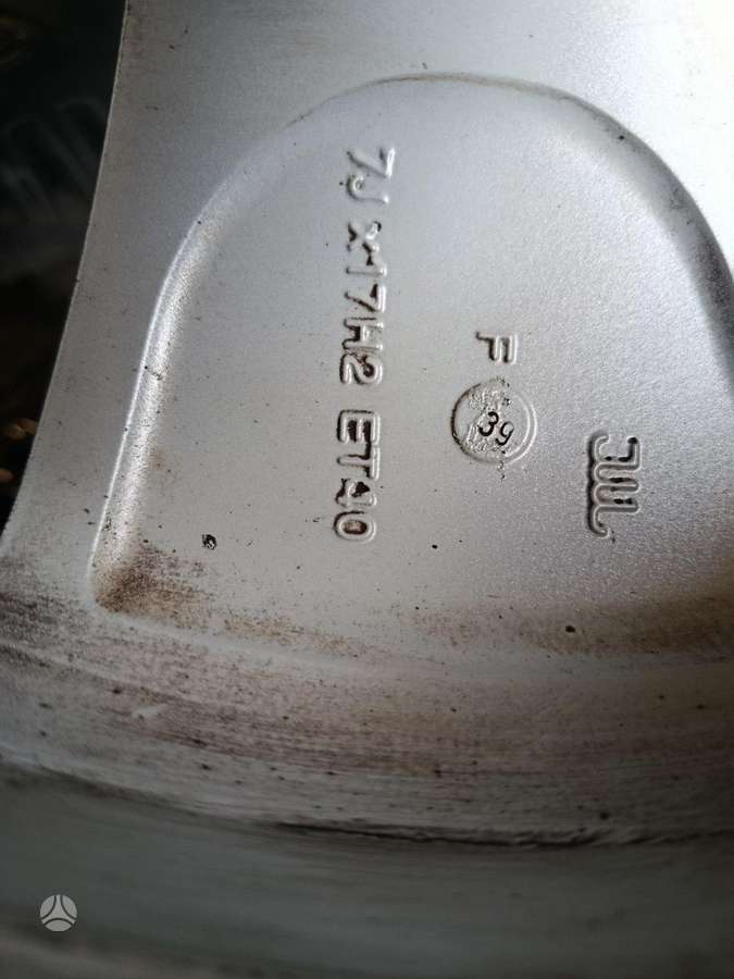 Skoda Su padangomis, light alloy, R17