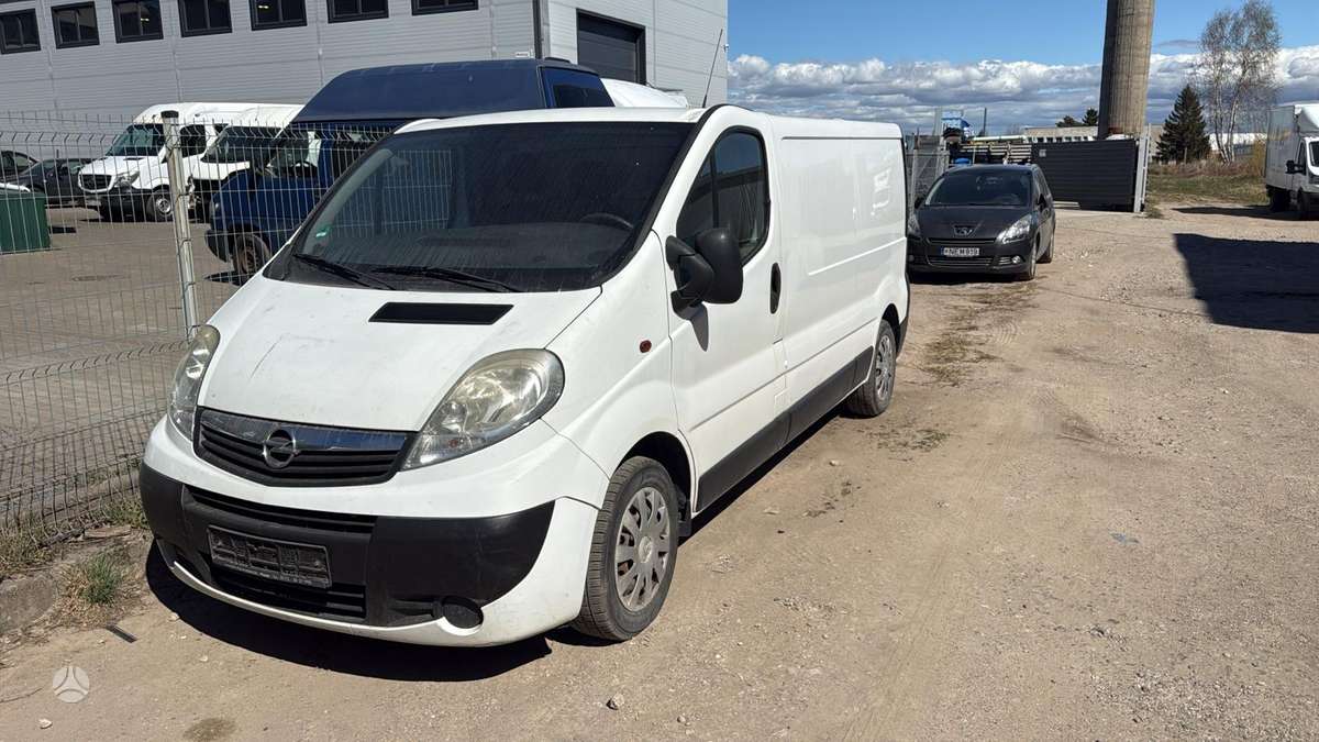 Opel Vivaro, 2.0 l., Коммерческий