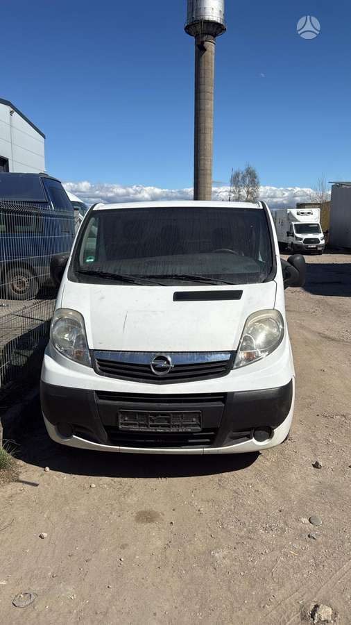 Opel Vivaro, 2.0 l., Коммерческий