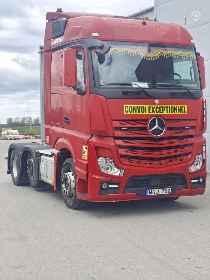 Mercedes-Benz Actros 2648, double sleeper