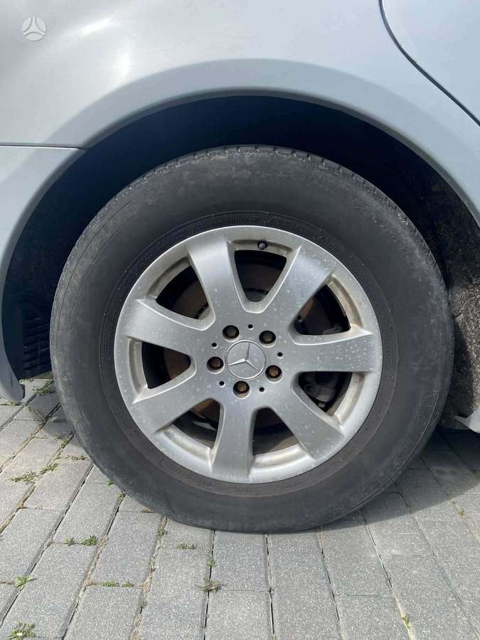 Mercedes-Benz R350 dalimis
