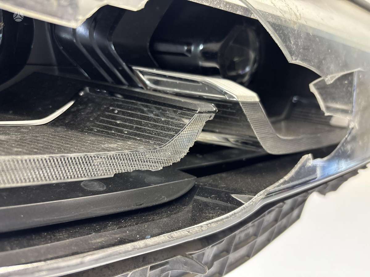 BMW 5 serija, 5A26FA4, Cen30928