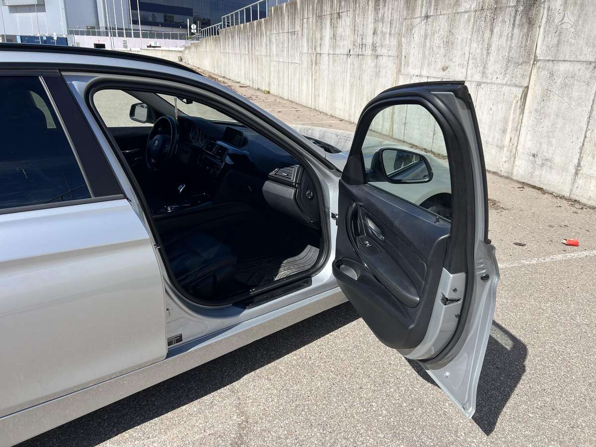 BMW 318, 2.0 l., wagon