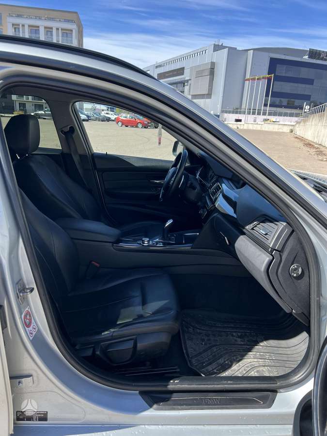 BMW 318, 2.0 l., wagon