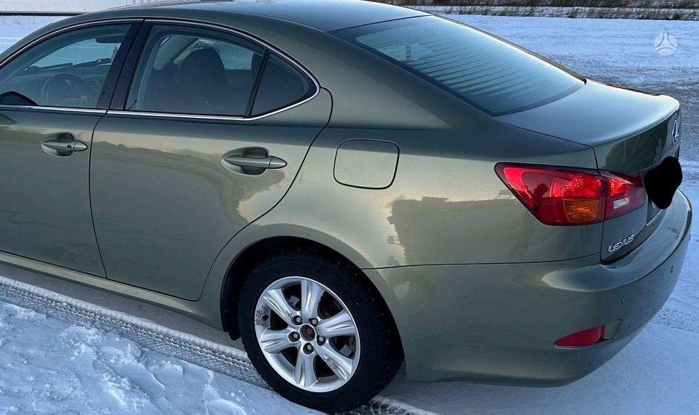 Lexus IS klasė Auto ardomas platesnė info telefonu
