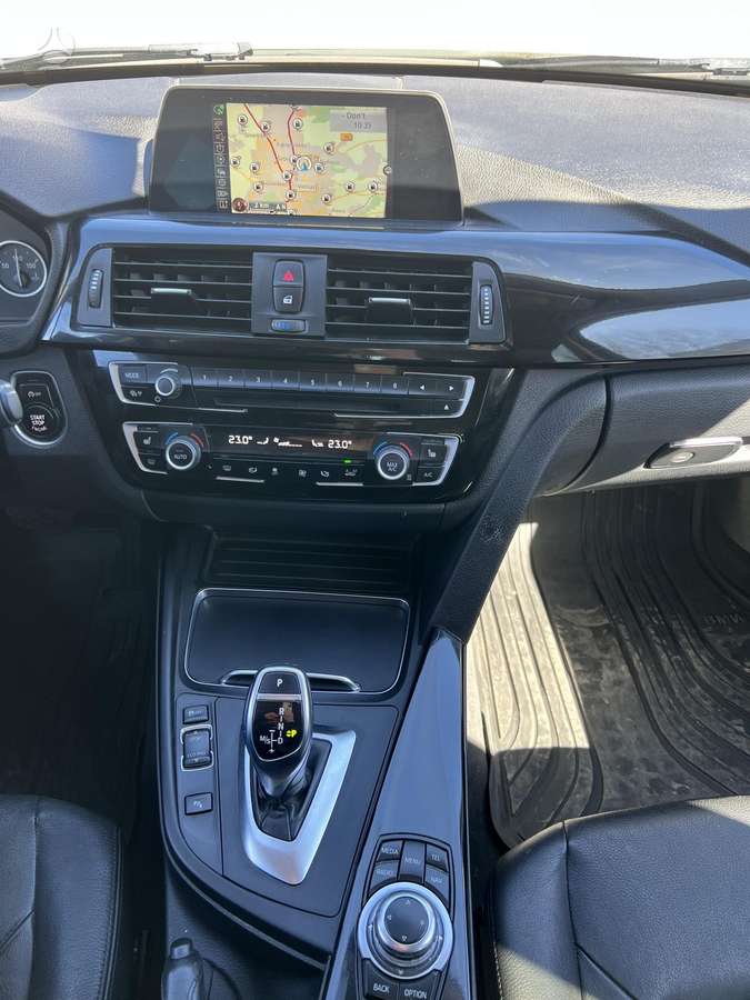 BMW 318, 2.0 l., wagon