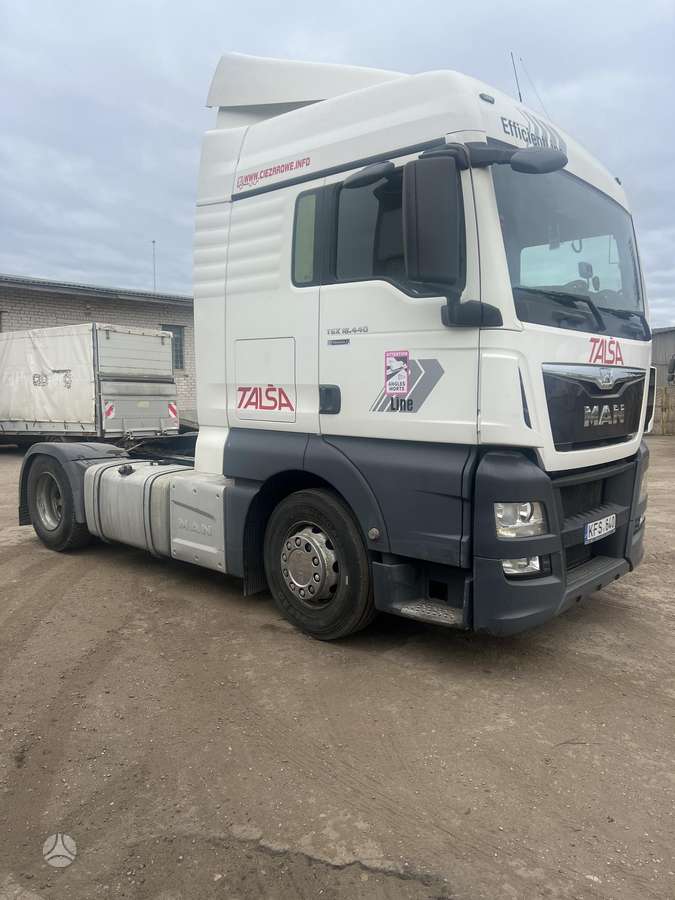 MAN TGX, double sleeper