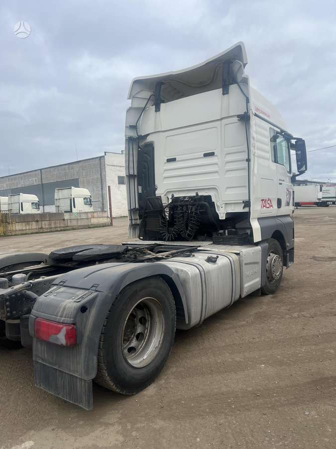 MAN TGX, double sleeper