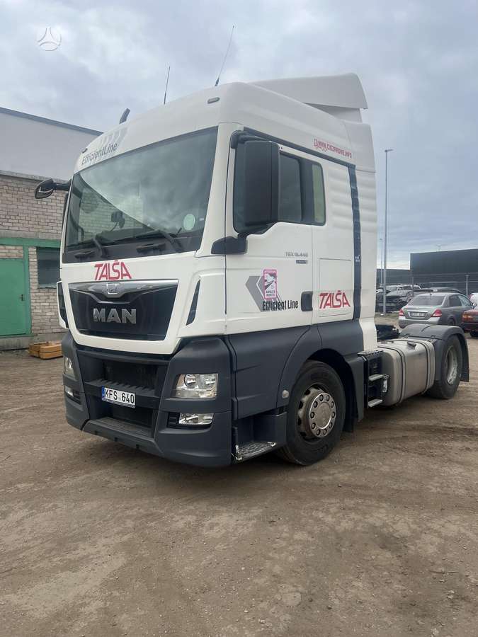 MAN TGX, double sleeper
