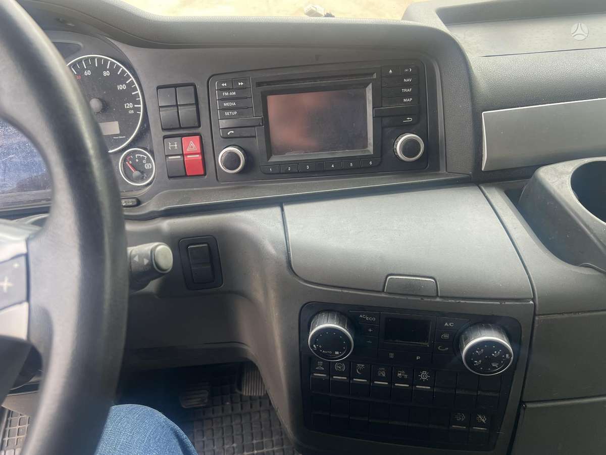 MAN TGX, double sleeper