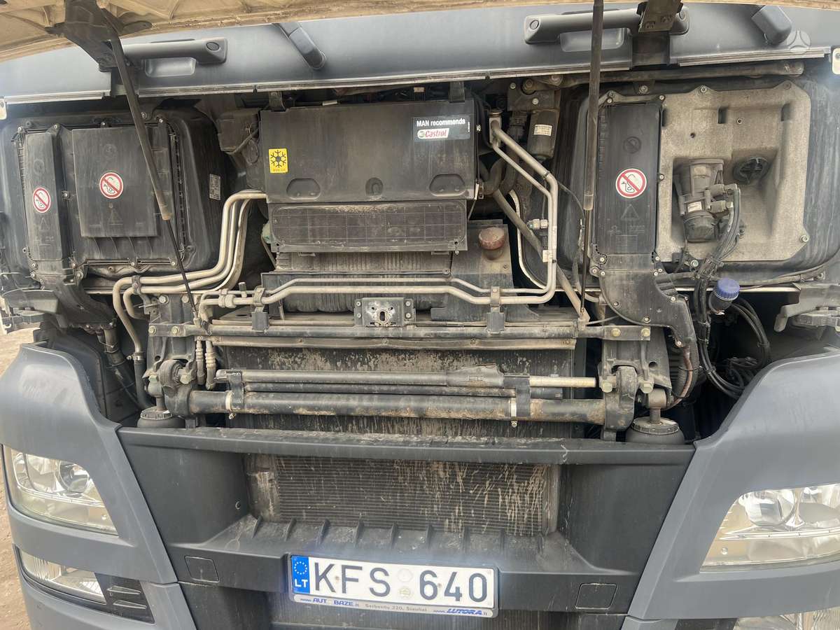 MAN TGX, double sleeper