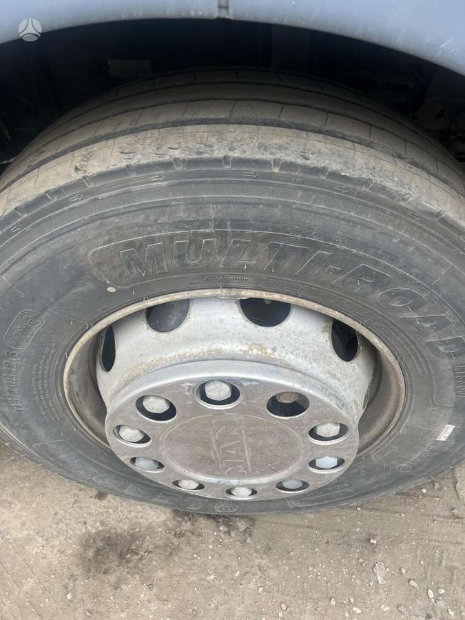 MAN TGX, double sleeper