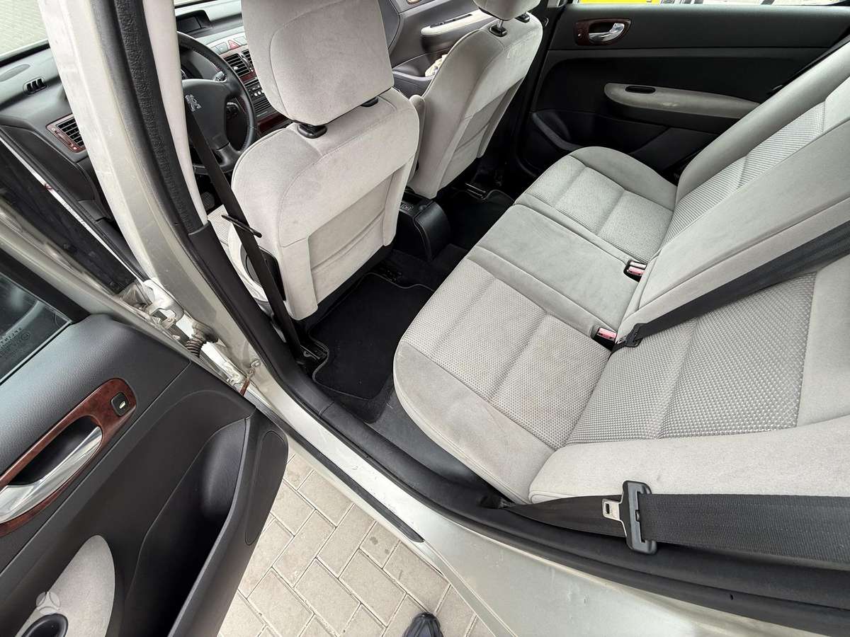 Peugeot 307, 1.6 l., hatchback