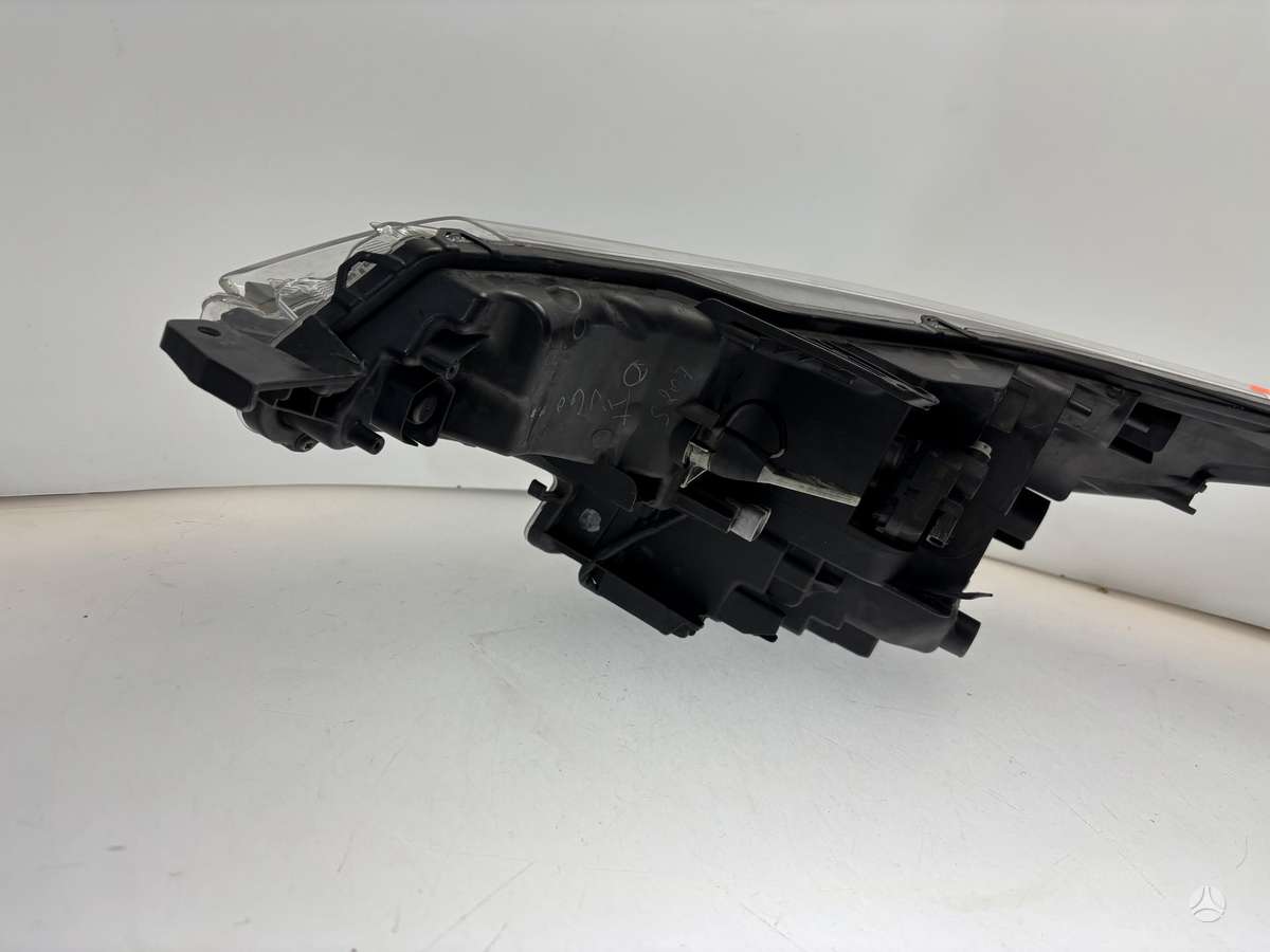 Toyota Avensis Cen30998