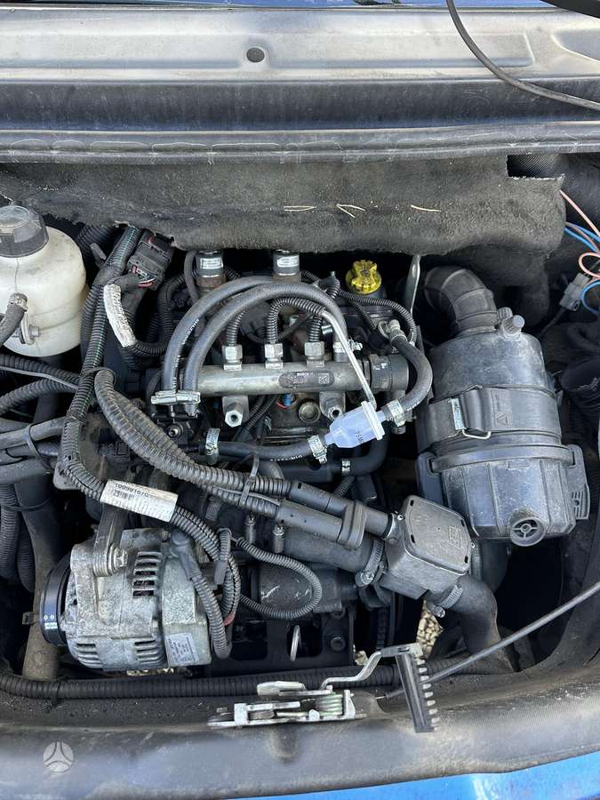 Microcar M8, 0.4 l., Хэтчбек