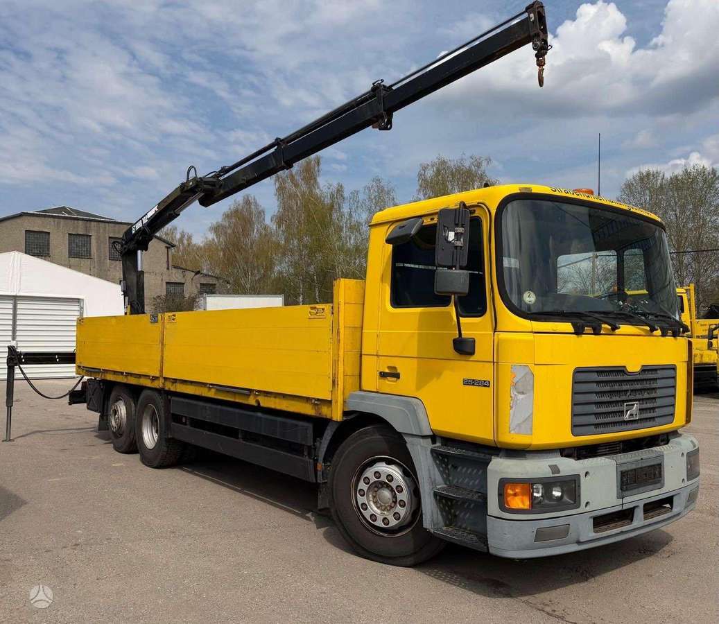 MAN 25.284, с краном