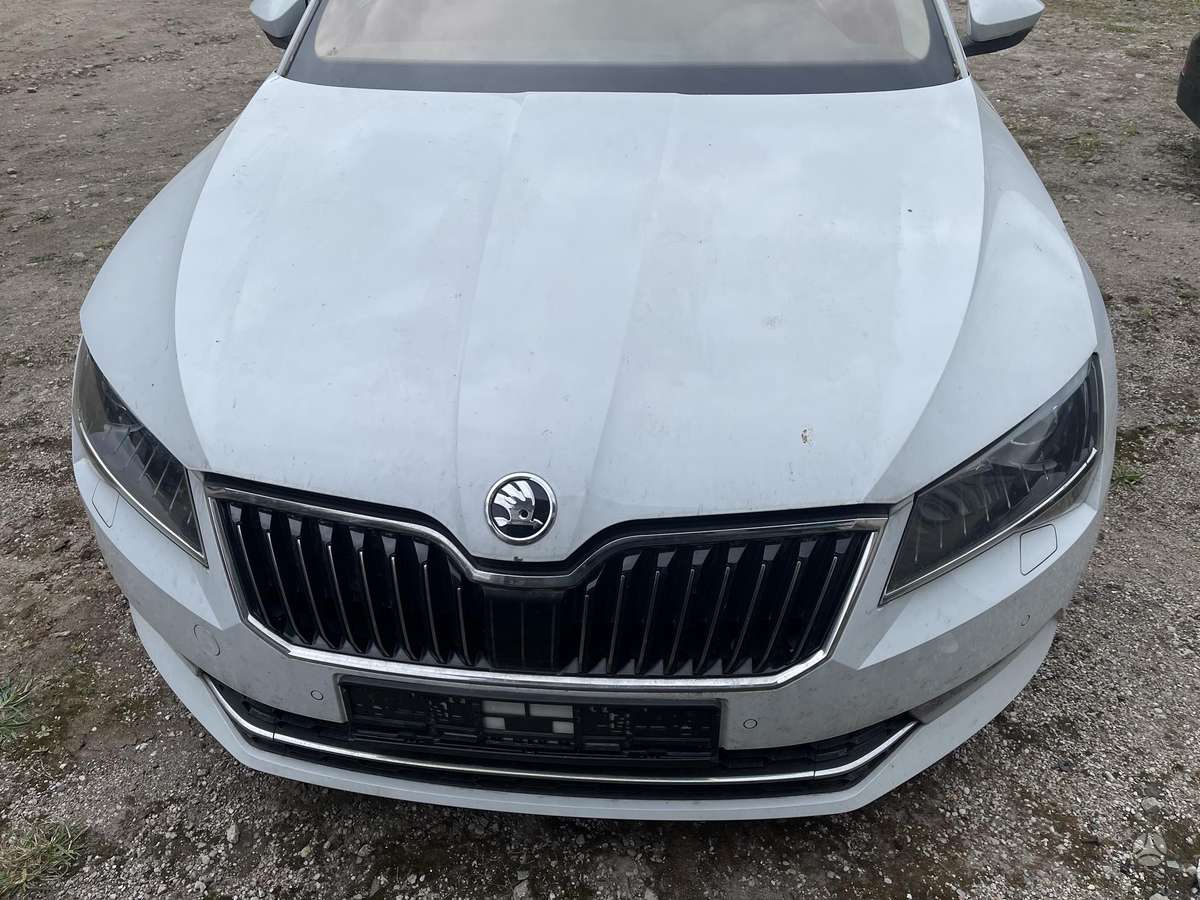 Skoda Superb по частям