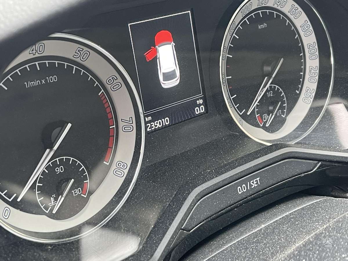 Skoda Superb по частям