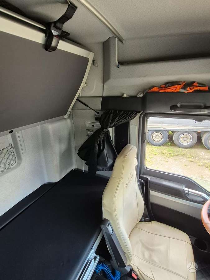 MAN TGX, double sleeper