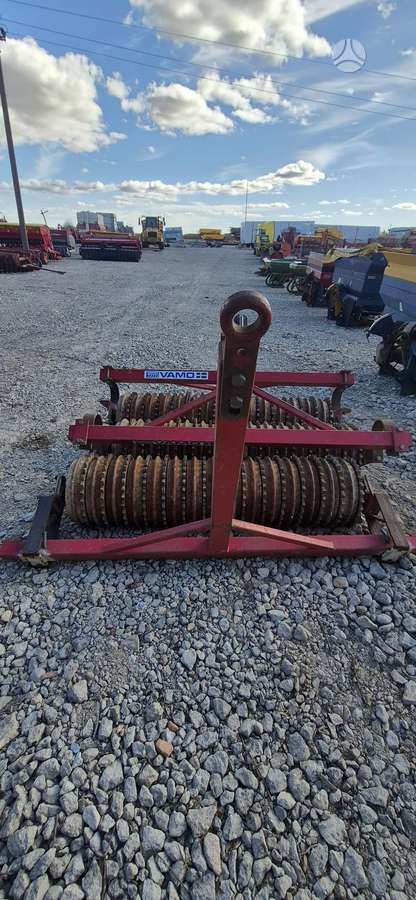 Vaderstad VAMO-500, dirvos tankinimo, lyginimo volai