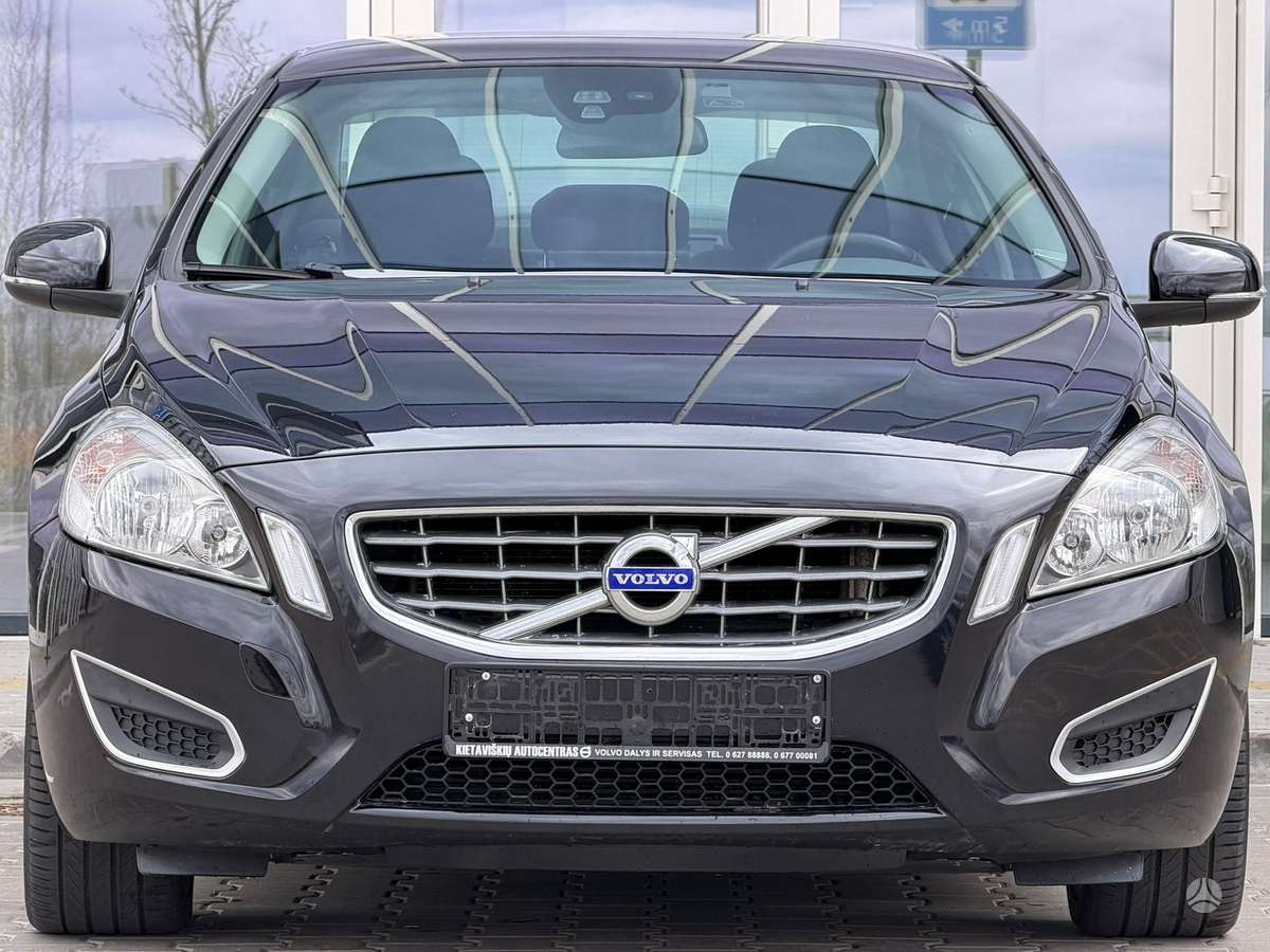 Volvo S60, 1.6 l., Седан