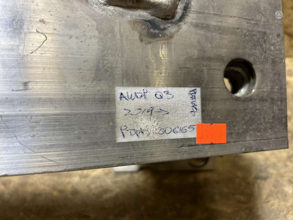 Audi Q3, 83A807109, Cen29899