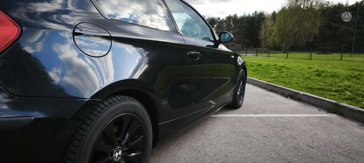 BMW 118, 2.0 l., hatchback