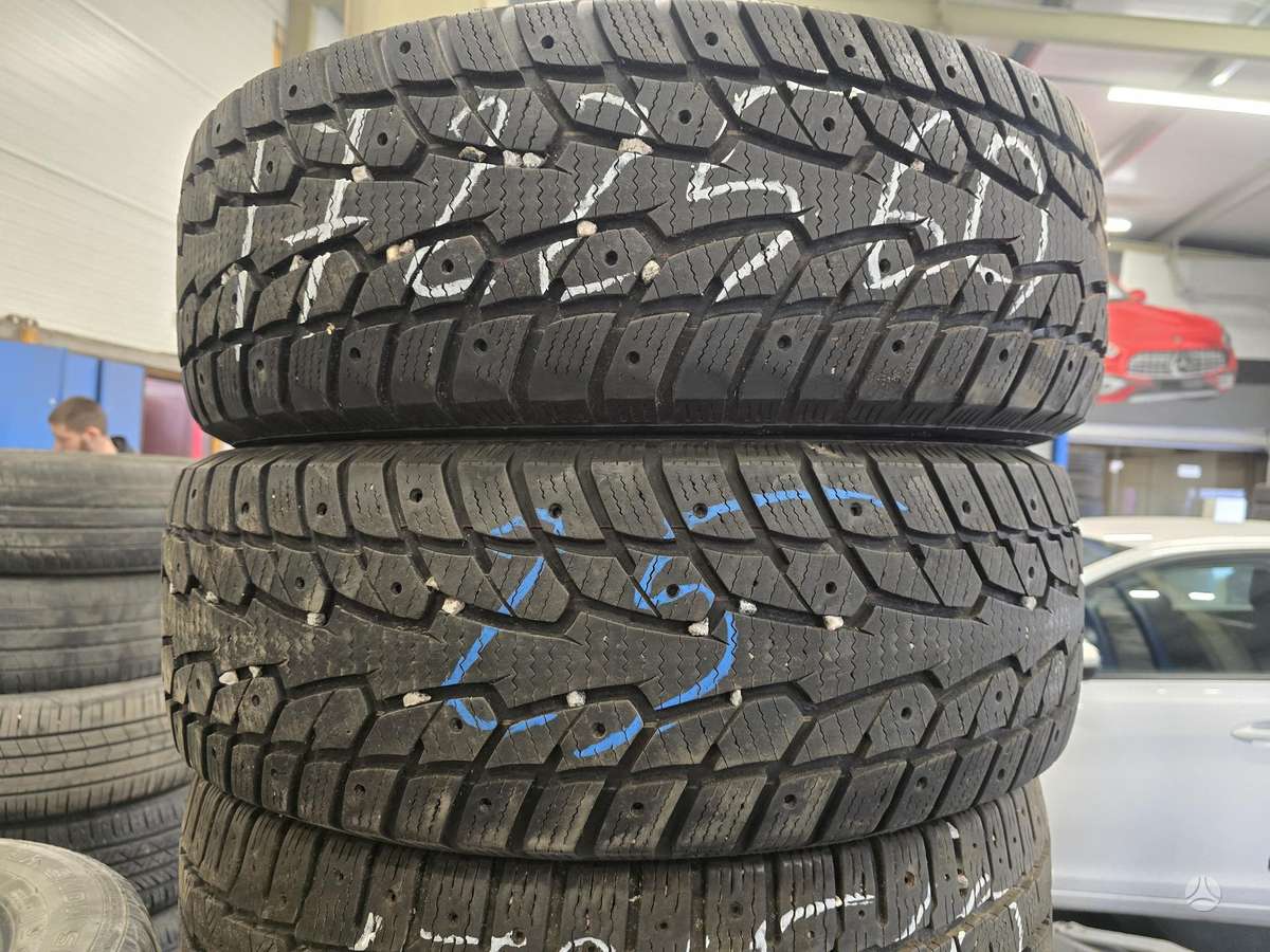 -Kita-, universalios 225/60 R17
