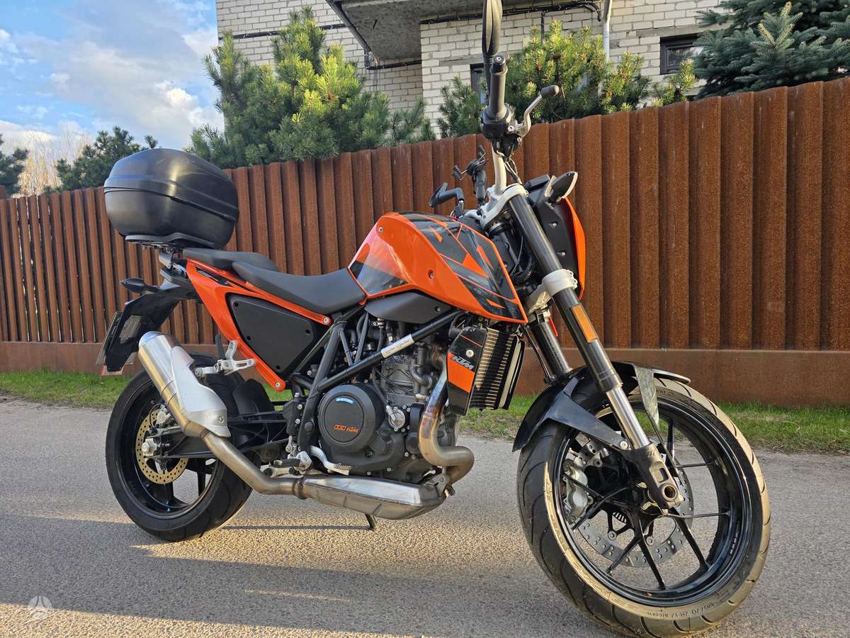 KTM Duke 690cc, street / classic