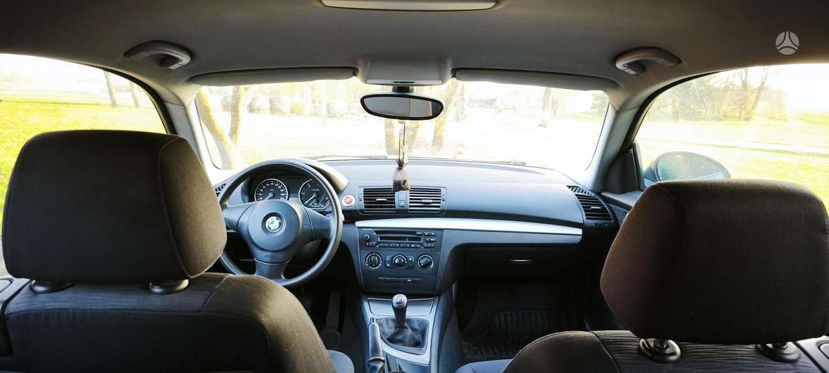 BMW 118, 2.0 l., hatchback